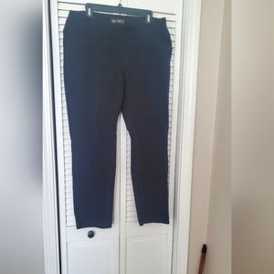 Lee Black Pull On Chino Slim Sculpting